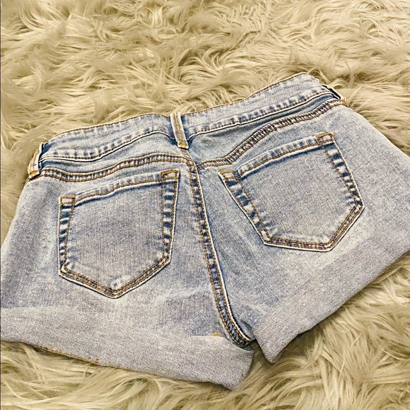 Bullhead Low-Rise Denim Shorts - Picture 2 of 3